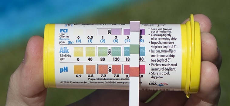 poolmaster-spa-test-strips-testing-the-ph-of-your-hot-tub-water 