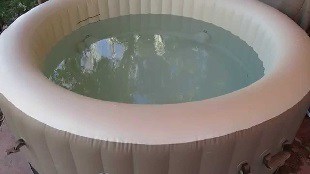 how to clean an inflatable hot tub
